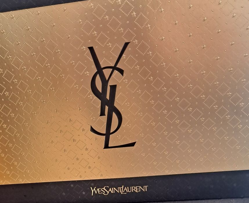 Brosa  noua  YSL