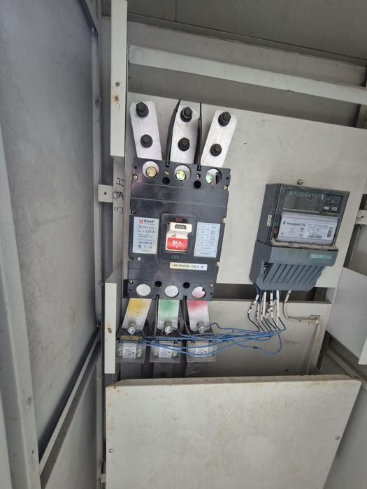 Продам щит с счетчиком,  тт, и автоматами