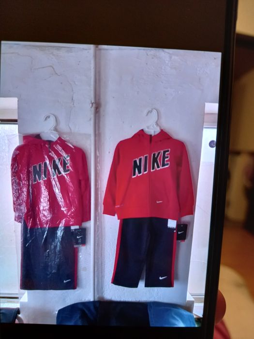 treninguri originale Nike  pt copii 2 ani!
