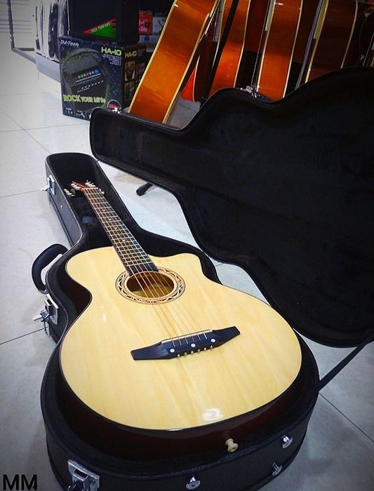 Gitara akustika top sezona Mega skidka