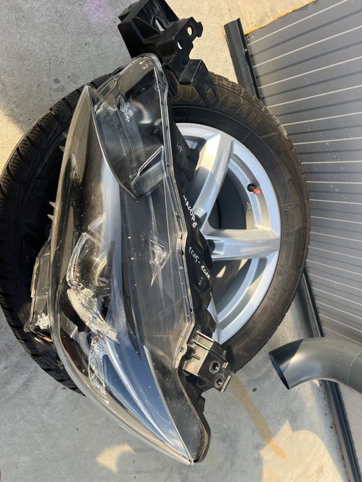 2 броя ляв фар Mazda 6 (2013-2019)