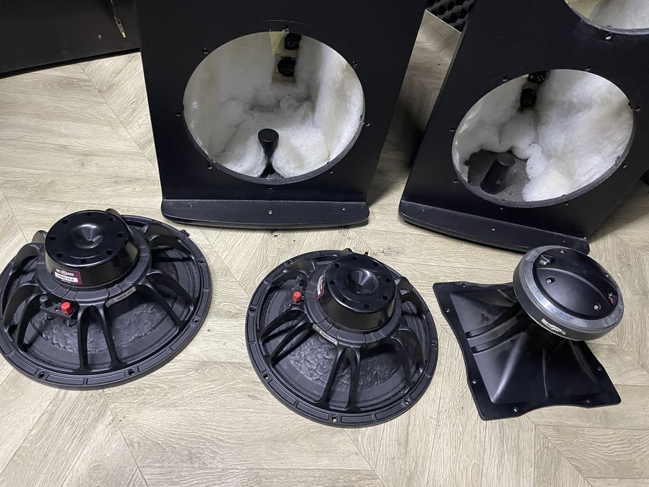 Boxe Dynacord Vl 212 clone