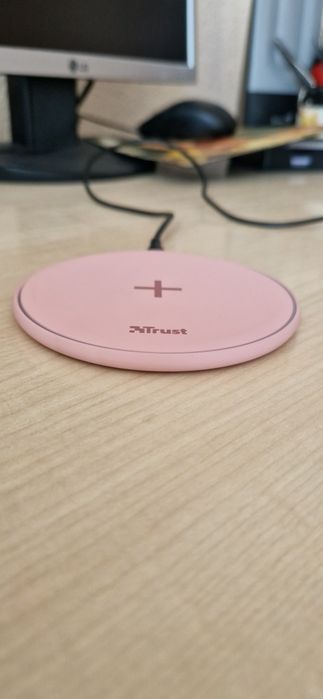 Бежично Зарядно с Кабел