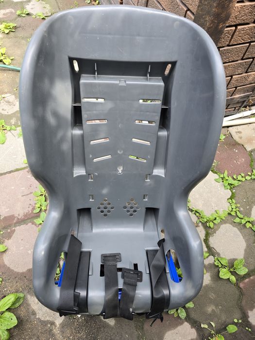 Кресло детское автомобильное.