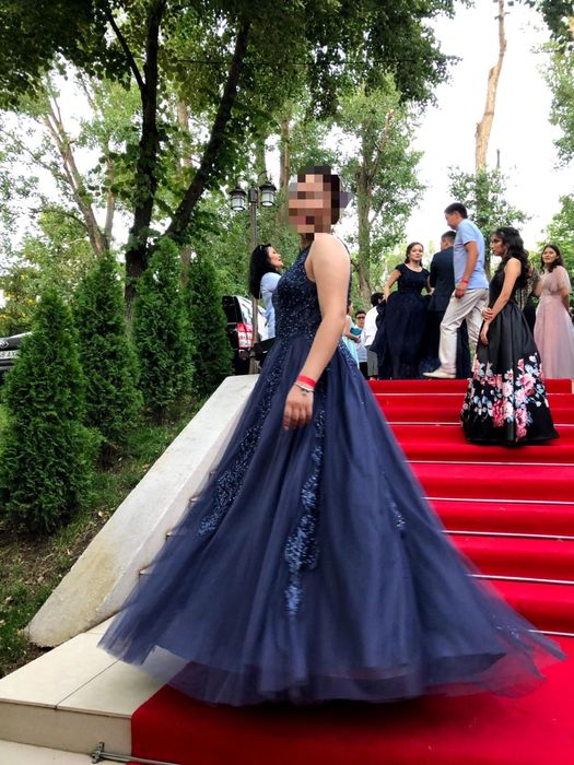 Вечернее платье