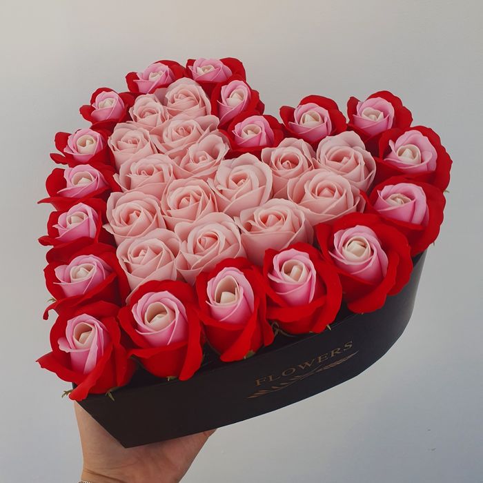 Aranjament trandafiri sapun inima. Preț 70 lei