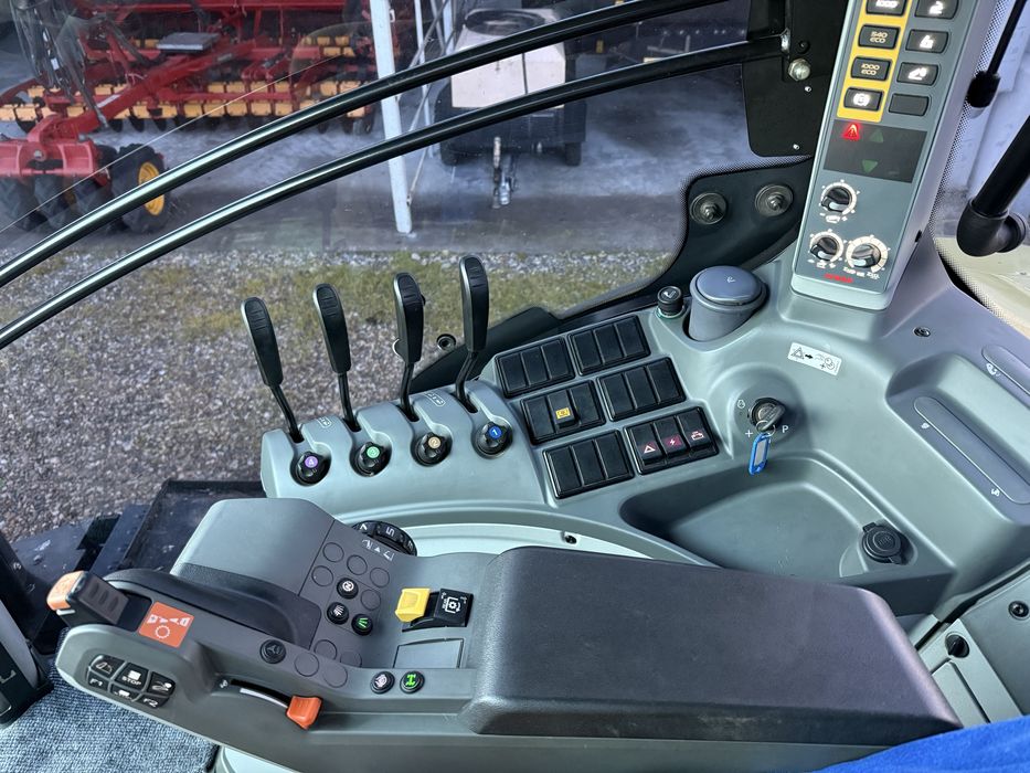 Vând / Schimb Claas axion 830