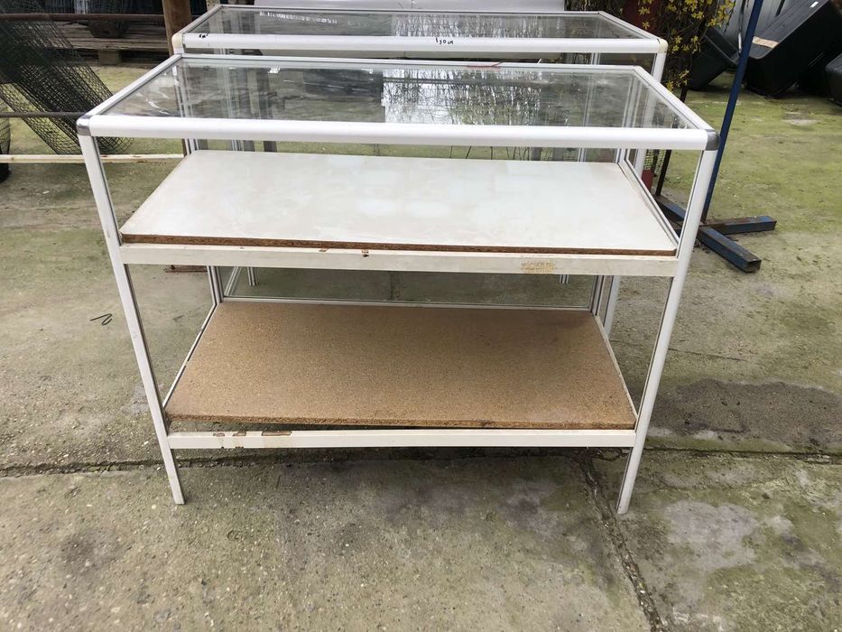 Витрини стъклени