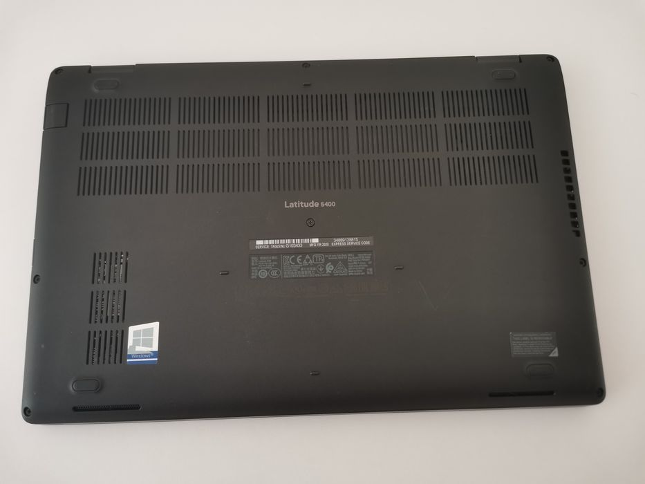 Laptop Dell Latitude 5400.