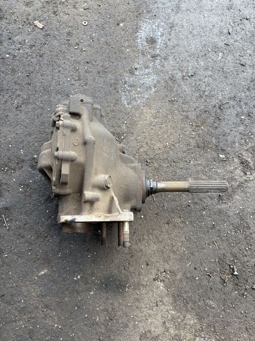 Раздатка за Toyota Rav 4 2.0i 2005 год.