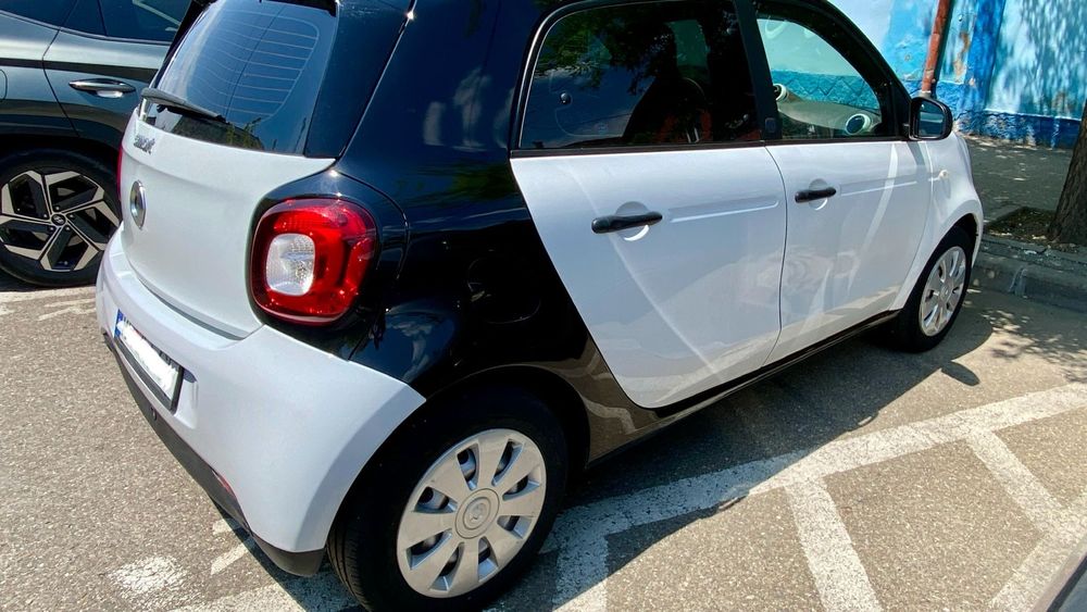 SMART Forfour 2019 — imagine 4
