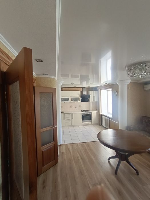 Продам 4х комнатную квартиру