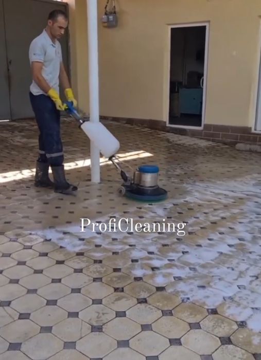 Мойка и чистка брусчатки