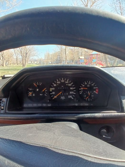 Продам мерседес 124