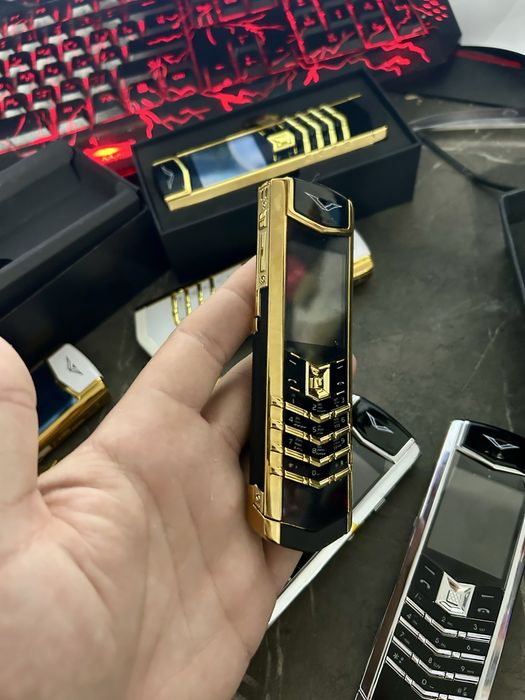 Telefon Vertu Gold