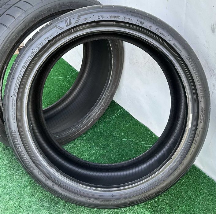 2бр 235/35r19 BRIDGESTONE летни