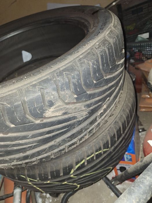 Vind 4 Caucicuri vara Secon Hand