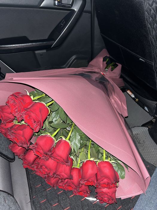 Розы метровые 25 тыс