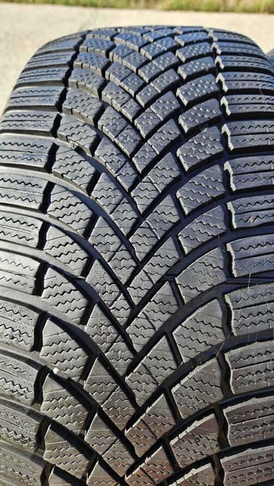 # 225/45 R17 • Iarna • Bridgestone Blizzak LM005 94V XL | 2 buc | DOT 2022 | Pret/buc