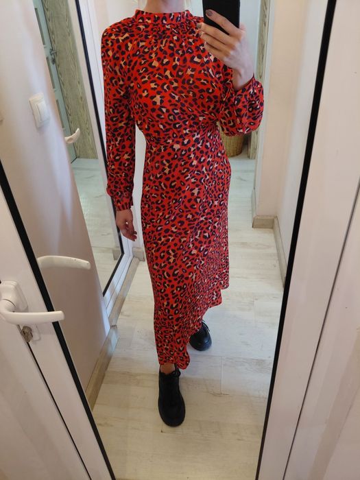 Дамски рокли С/М