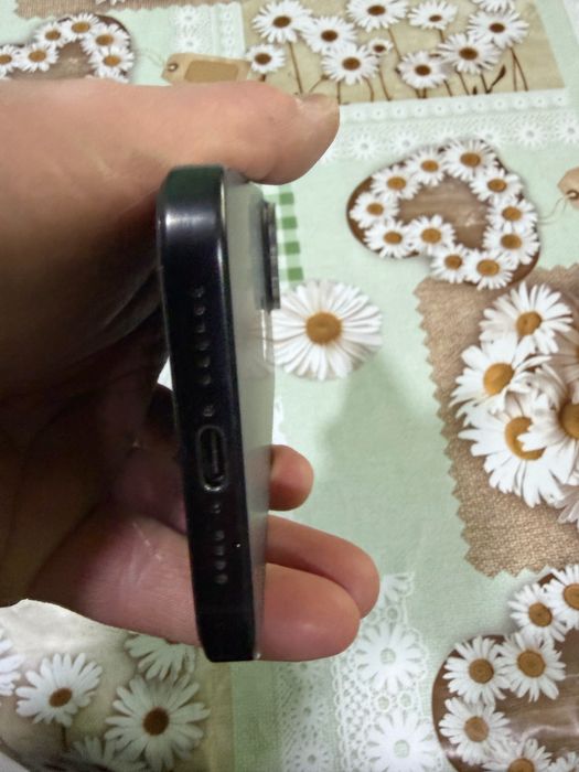 Продавам  айфон 15 про макс