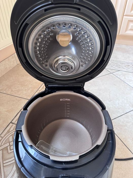 Мультиварка от “Bork”