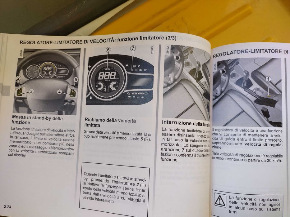 Инструкции за експлоатация на Renault Megan на италиански език