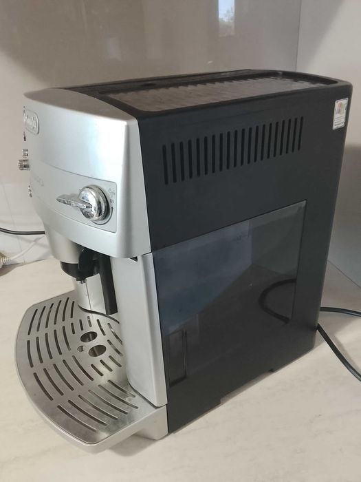 Кафемашина Delonghi автомат