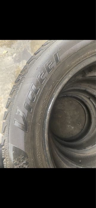 Шины зимние шипованные