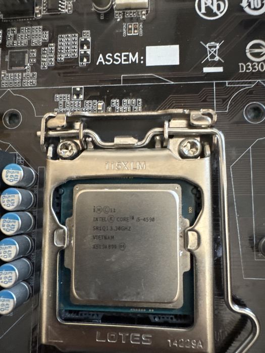 Gigabyte GA-H97M-D3H + Intel i5-4590 3.7GHz