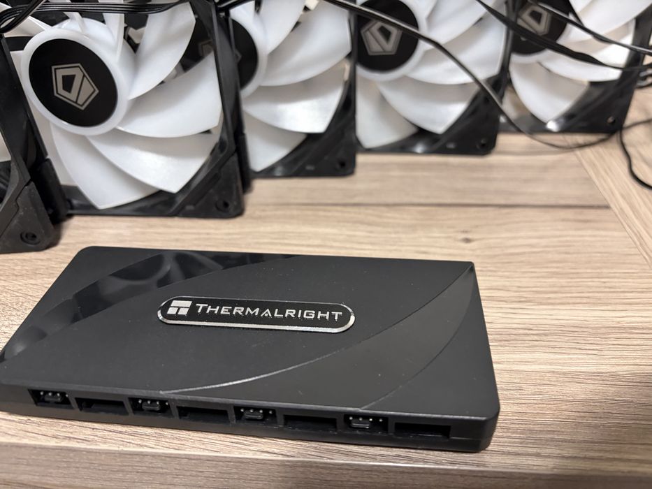 Вентиляторы ID cooling +разветлитель