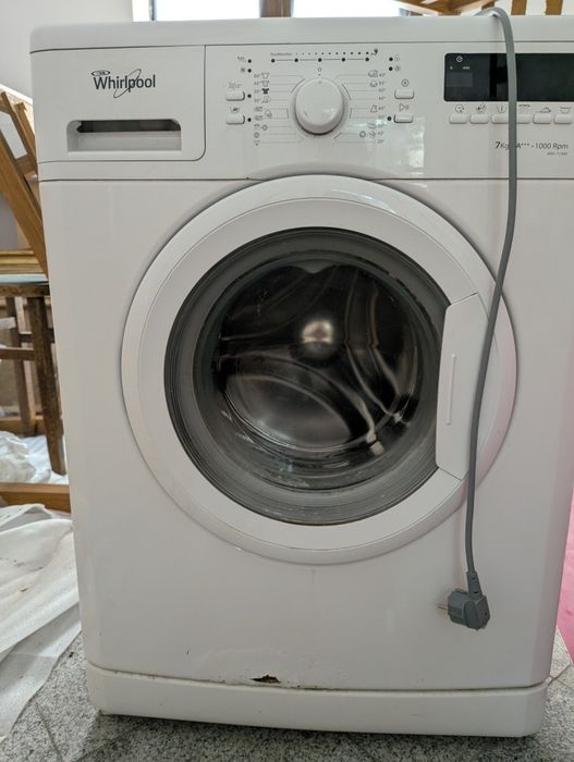 Mașina spalat rufe Whirlpool 6 sense, slim