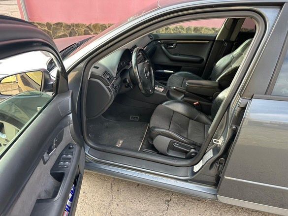Audi A4 b6 2.5tdi automat