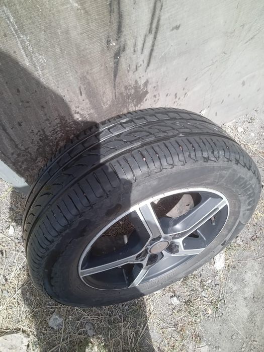 Продам колеса летние R 16 215/60