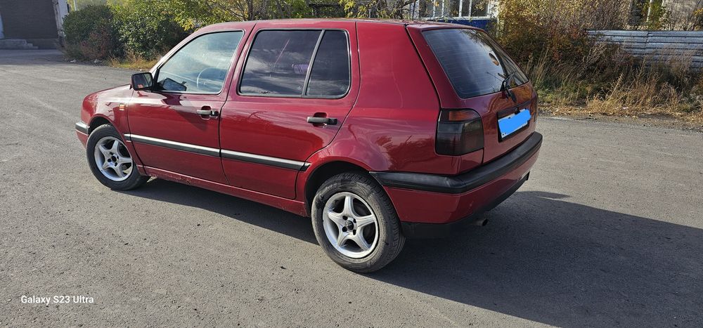 Автомобиль Гольф 3