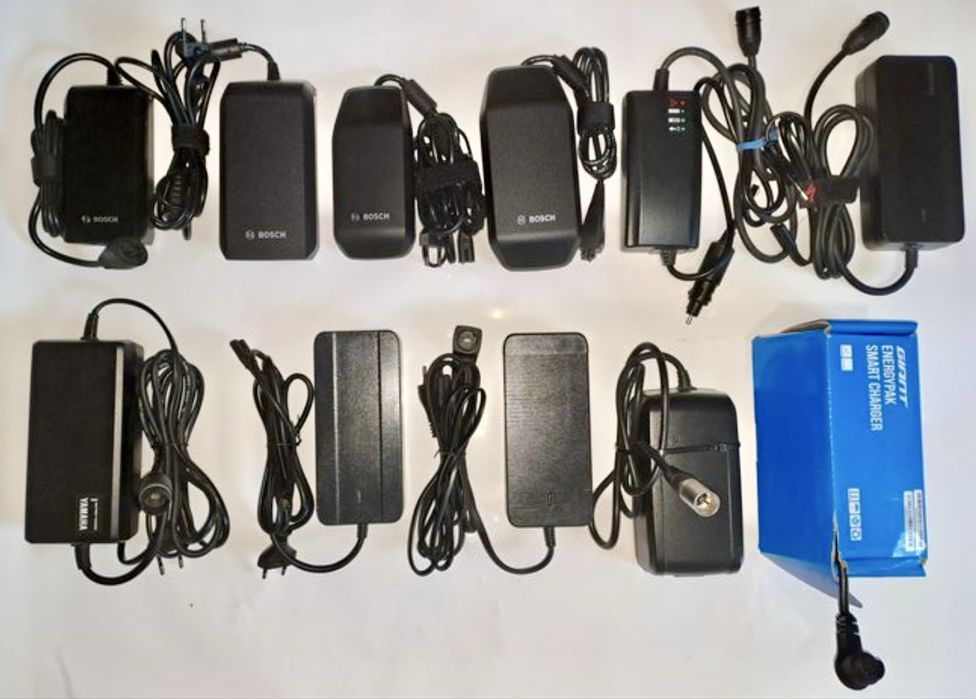 Incarcator 36v 48v in stare buna