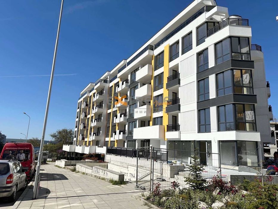 Продава се Двустаен апартамент в Варна, Възраждане 1 - 67 кв.м за 1211 €/кв.м - Снимка #1