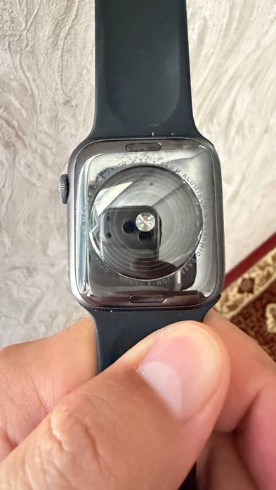 Apple watch se 44mm GPS xolati yaxwi