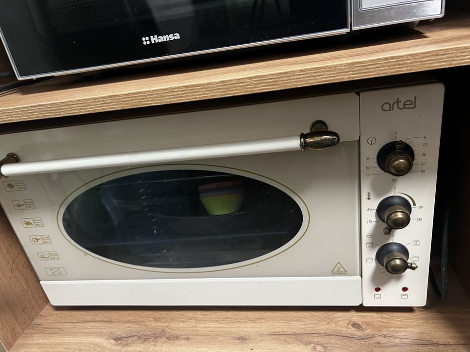 Печь Artel MD 4218L (1500Вт, 42л)