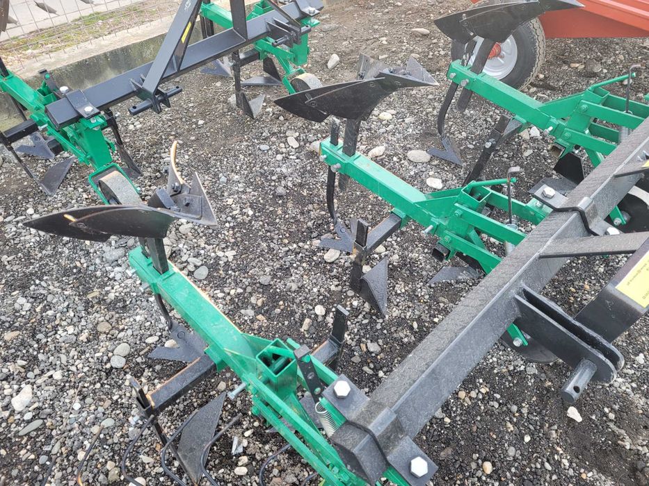 PRASITOARE (cultivator) 3 sectii+bilonator+rarita