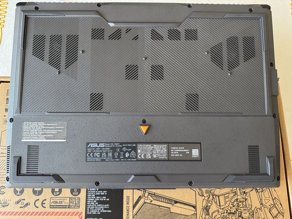 Laptop Gaming Asus TUF F16 RTX4050
