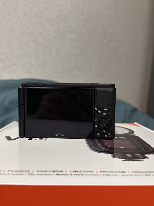 Фотокамера Sony ZV-1