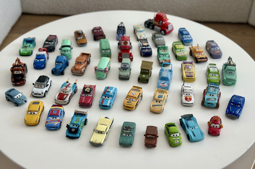 Mattel Disney/Pixar Cars - Lux Edition