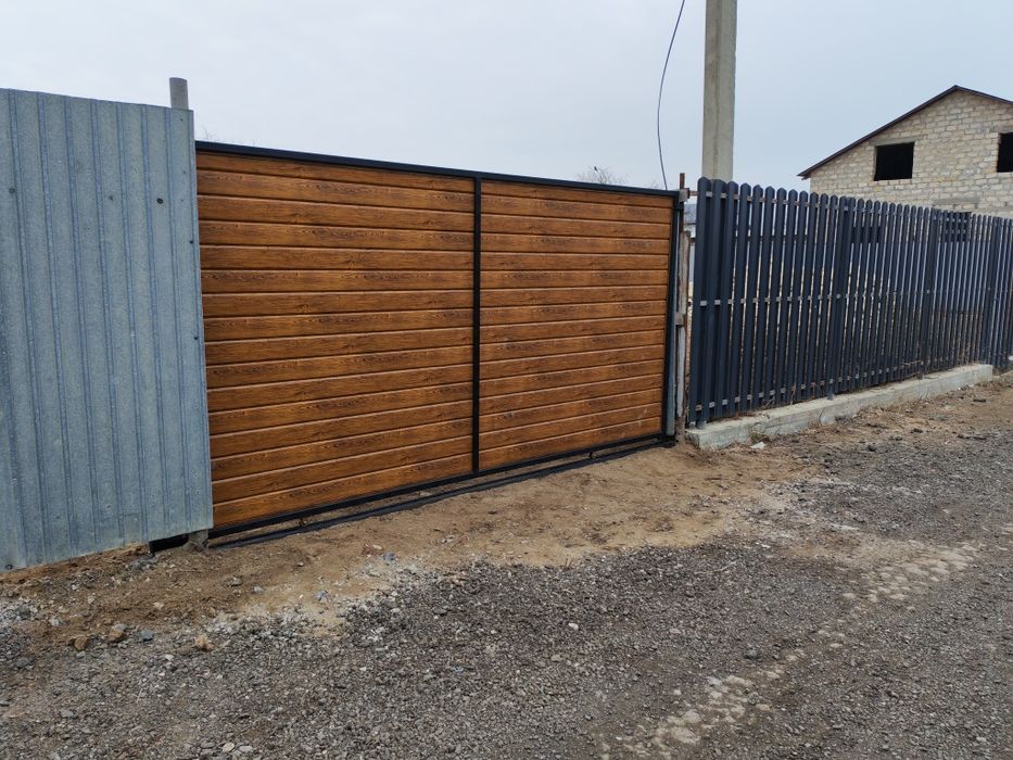 Откатные ворота, заборы, ограждения