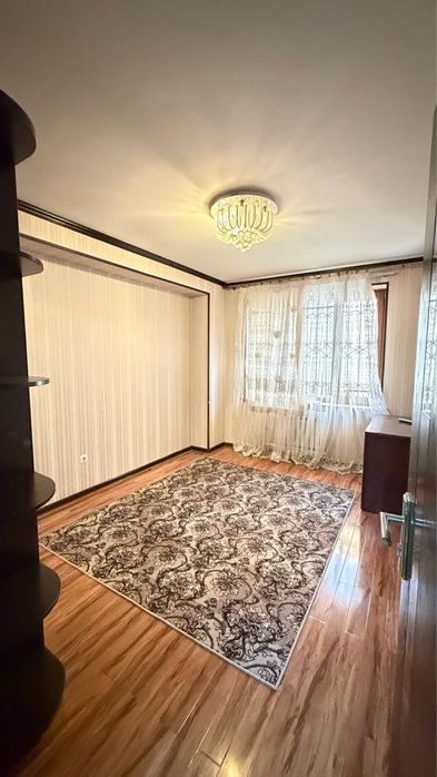 4-х комнатная квартира на метро Космонавтов. 143м2.
