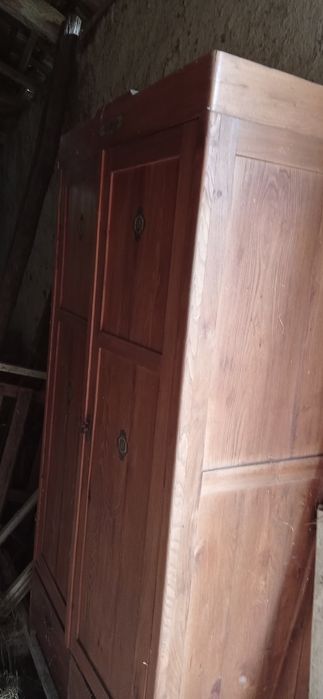 Старинен гардероб