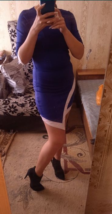 Продам женские платья