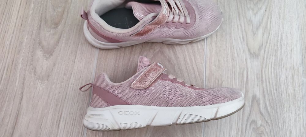 Маратонки GEOX, EUR 34