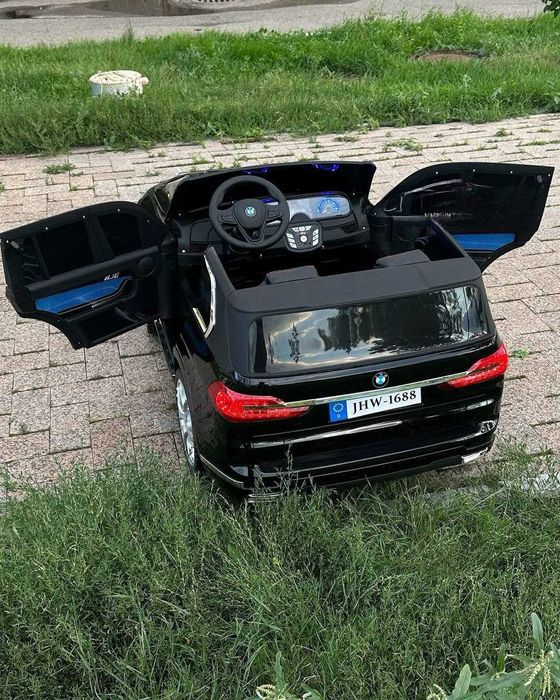 Детский электромобиль BMW X7  оригинал из первых рук