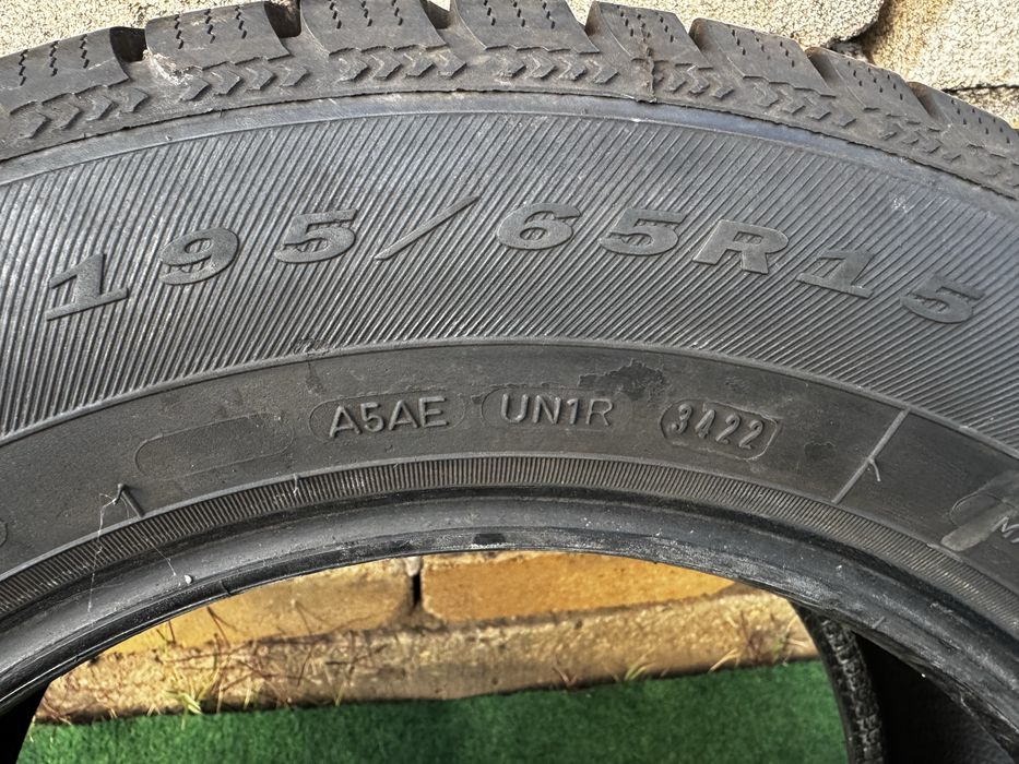 4 броя Зимни гуми 195/65 R15 DEBICA FRIGO